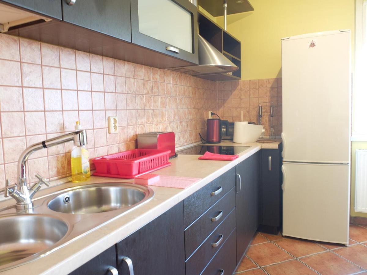 ורוצלב Red Apartment מראה חיצוני תמונה