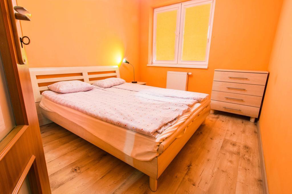 ורוצלב Red Apartment חדר תמונה